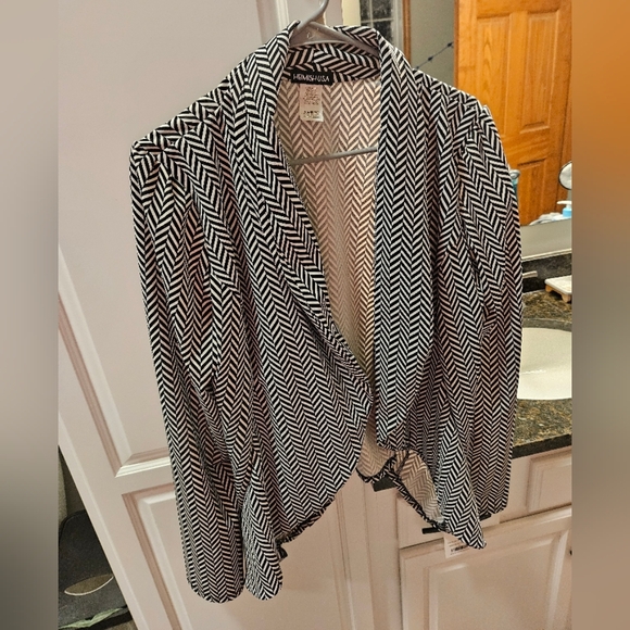 HEIMISH Ivory/Black Zig Zag Open Blazer - Picture 4 of 9